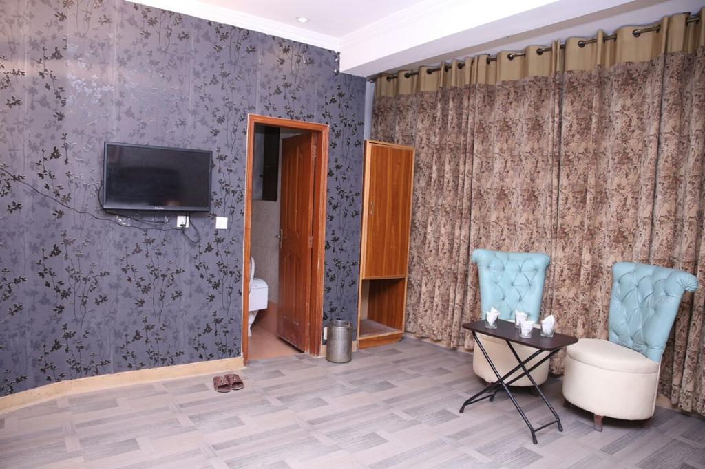 Safari Hotel Upper Mall Lahore Exterior photo